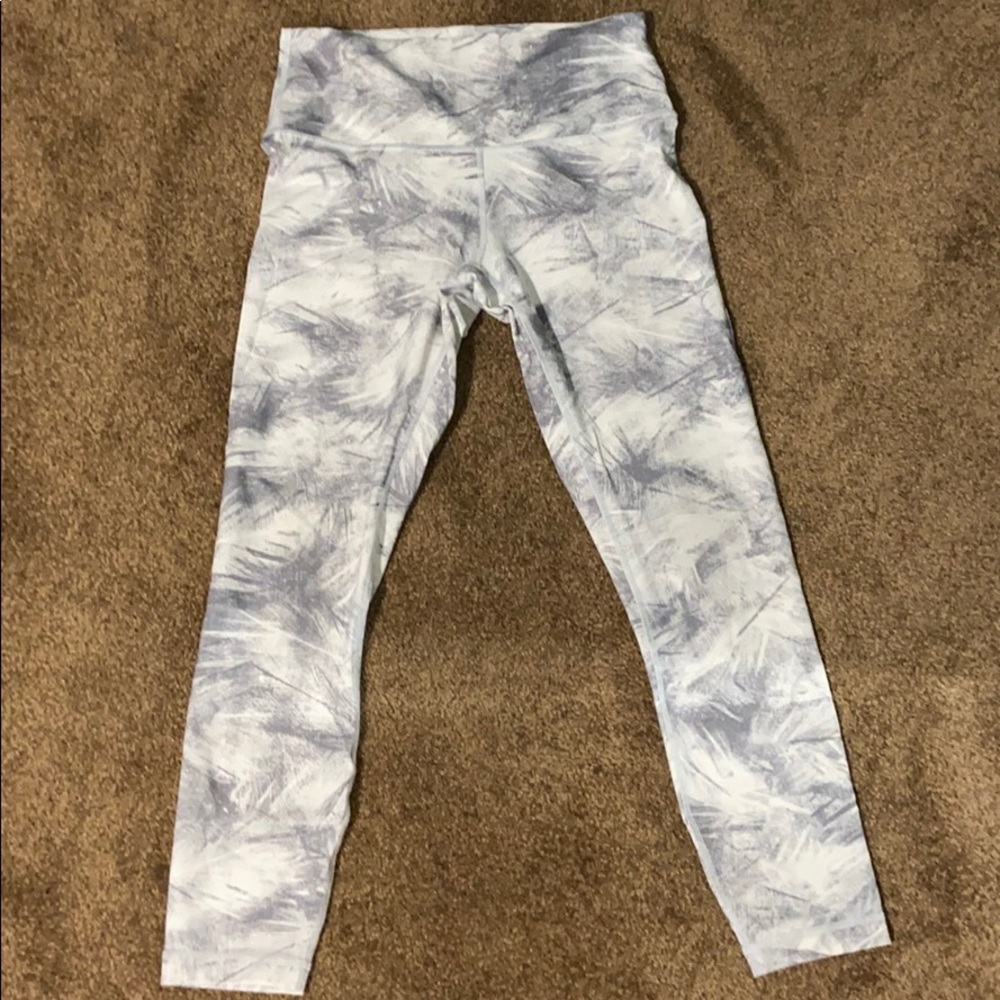 Lululemon 7/8 tie dye leggings